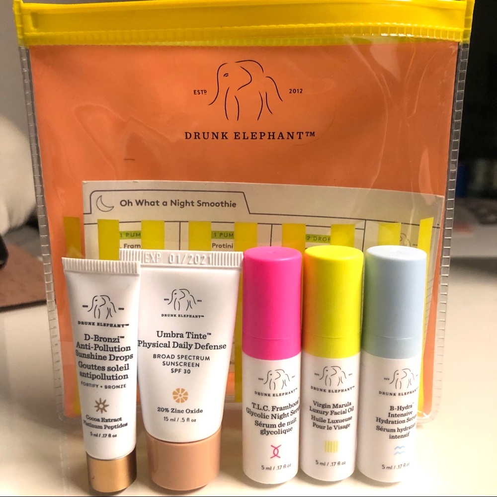 Drunk Elephant pouch set